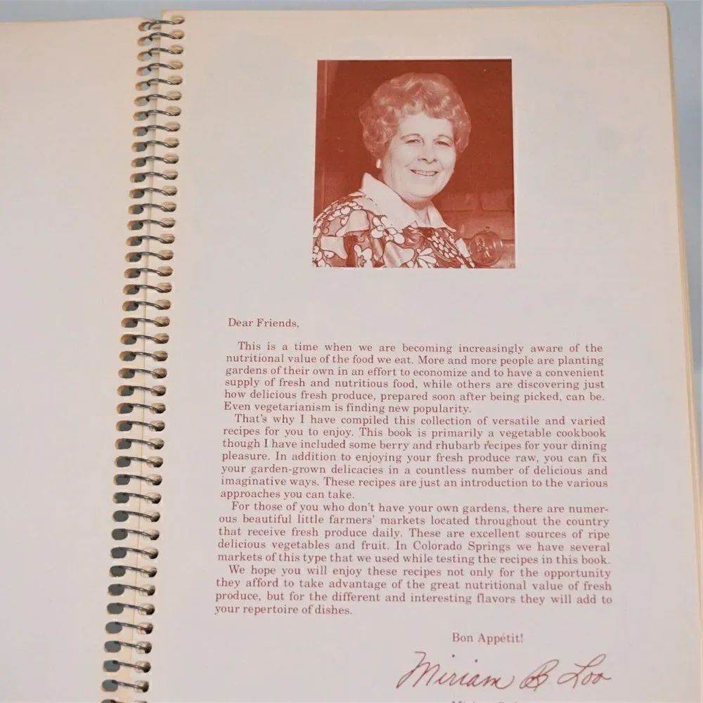 Fresh From the Garden Cookbook By Miriam B Loo Paperback Spiral Binding 1980